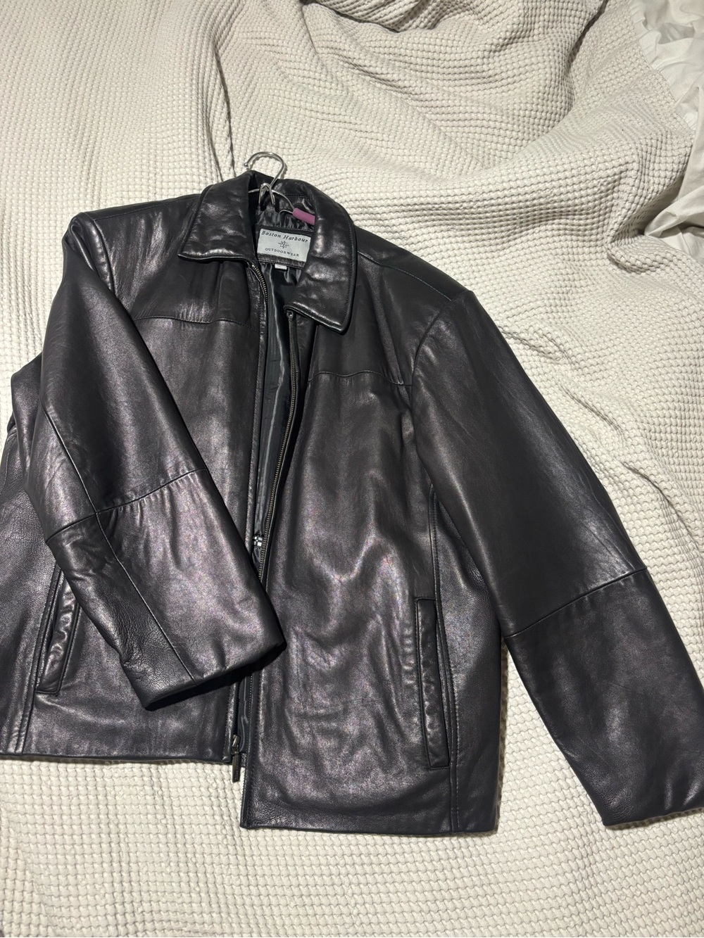 Men's Black Leather Bomber Jacket - Classic Zip Front